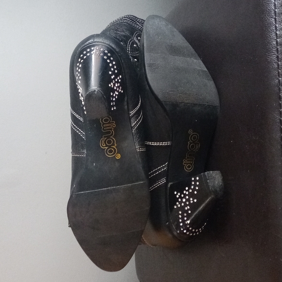 Dingo Rhinestone Low Rise Cowboy Boots - Picture 6 of 14